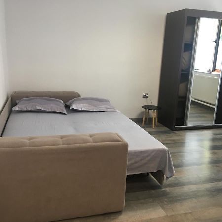 Garso1 4You Apartman Piteşti Kültér fotó